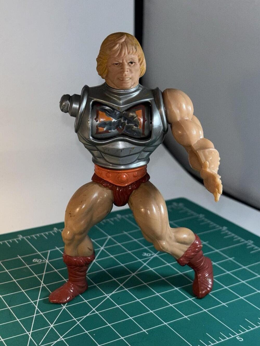 Vintage 1983 MOTU Battle Armor He Man With Soft Head No Weapons Parts Or Repair